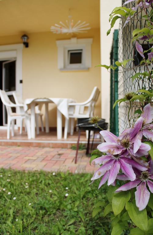 FausztLand Apartments Zamárdi Exterior foto